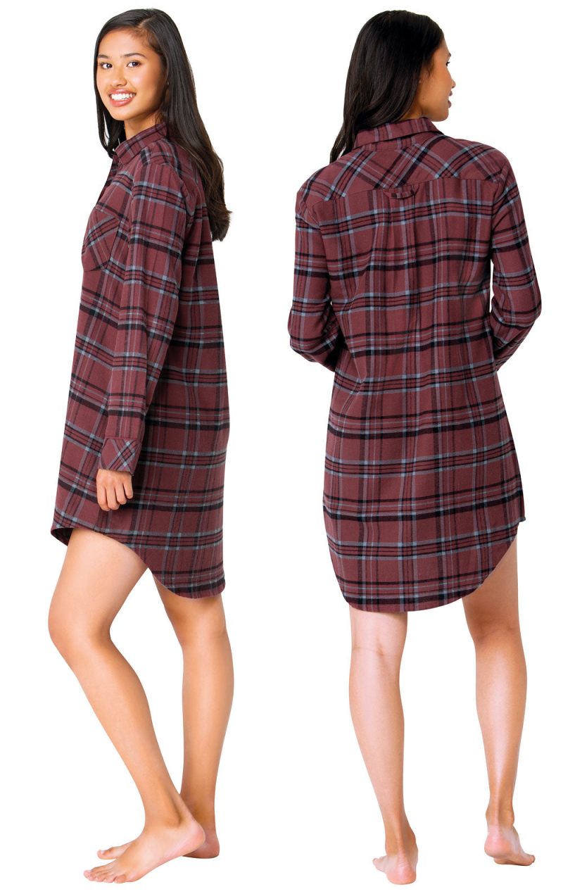 pjg w3946 burgundyplaidsleepshirt women sideback 20211026 1739